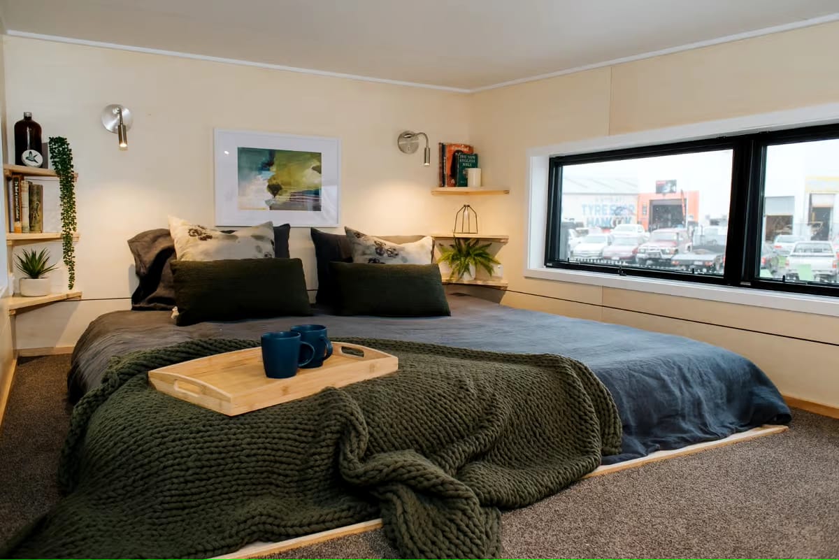 🏡 Tiny House 20 Pieds – Meublée | Neuve | Sur Roues | Revêtement Bois Blanc