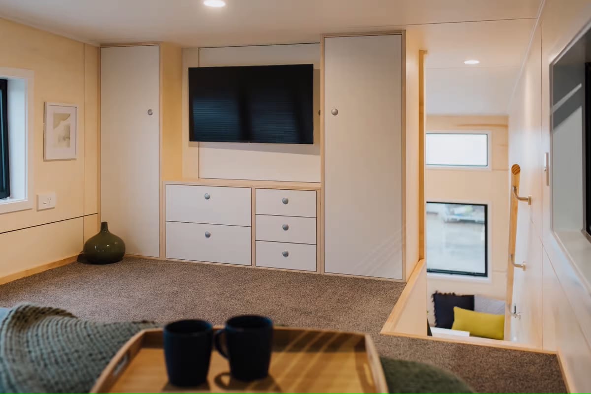 🏡 Tiny House 20 Pieds – Meublée | Neuve | Sur Roues | Revêtement Bois Blanc