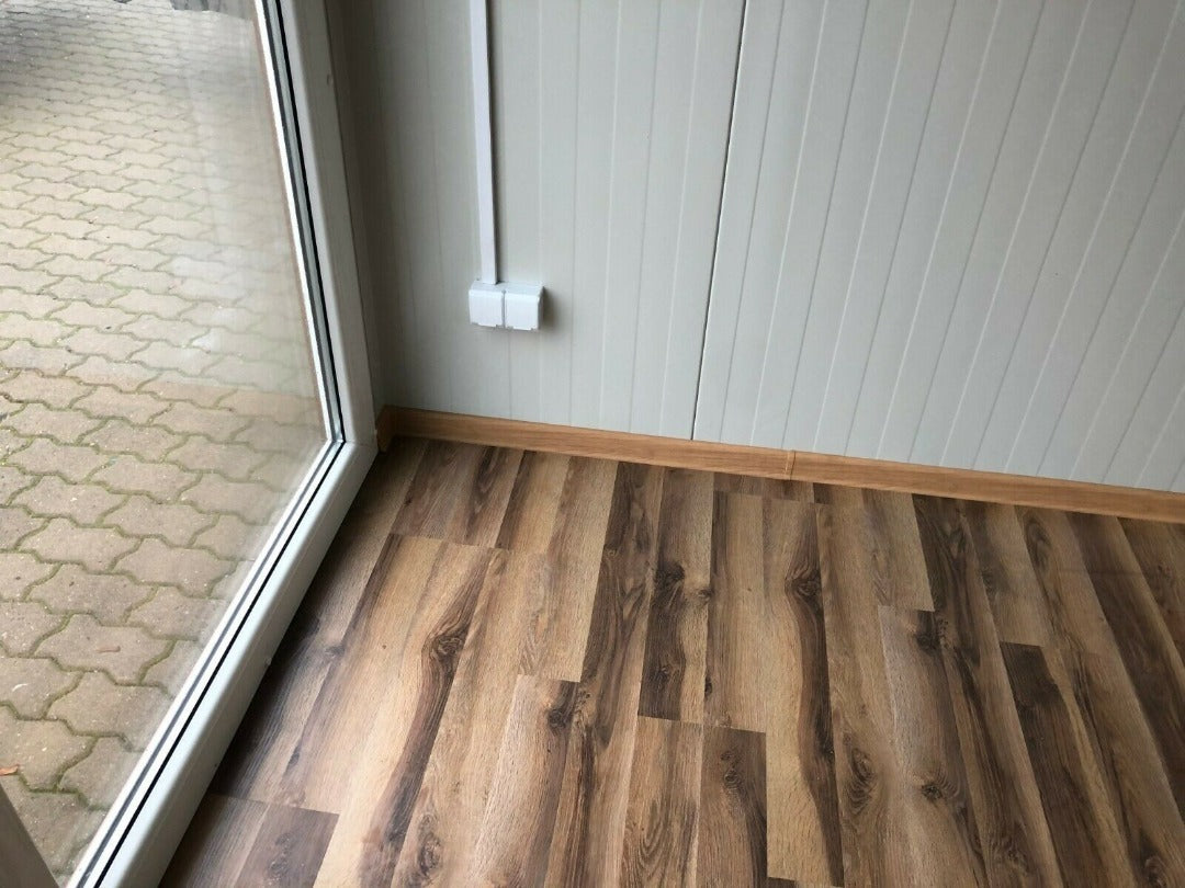 Containers Bureau mobile 20pieds  recouvert en Bois ouvert et vitré sur une largeur largeur