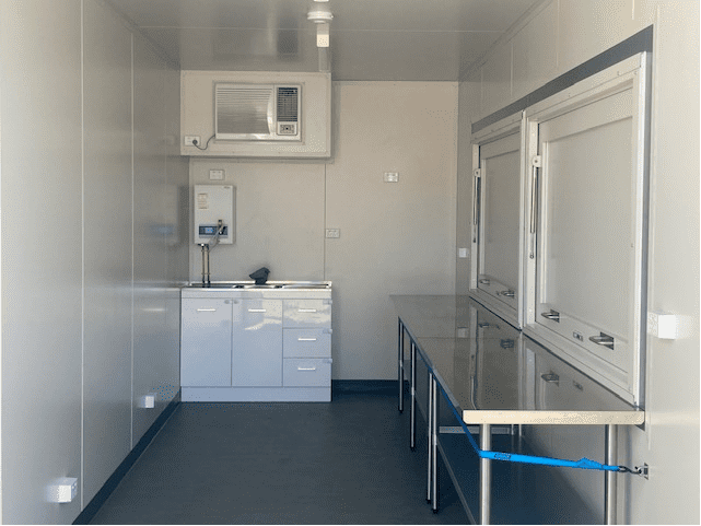 Container Bar 20 Pieds - Espace de Restauration Mobile et Polyvalent