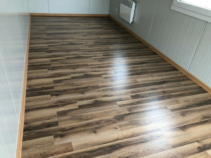 Containers Bureau mobile 20pieds  recouvert en Bois ouvert et vitré sur une largeur largeur